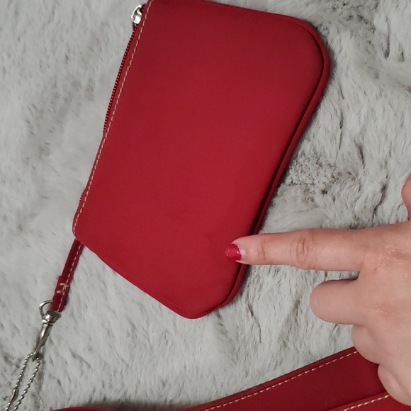 Covington Red nylon shoulder bag with coin purse - Picture 12 of 16